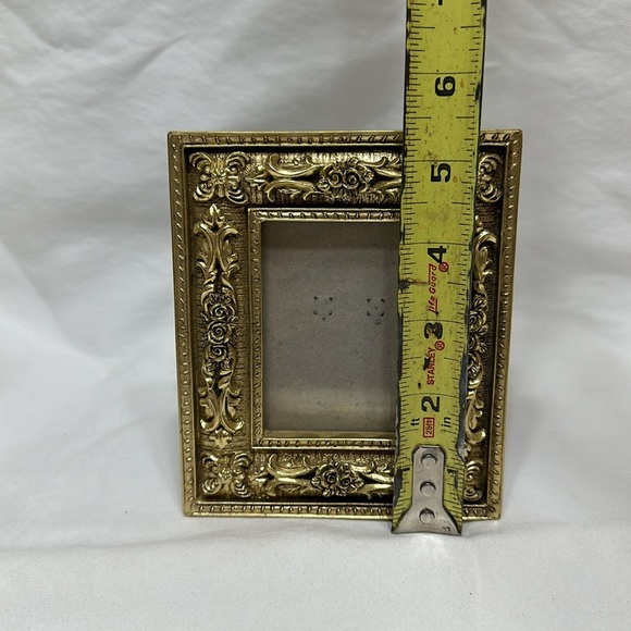 Picture frame - Picture 2 of 5